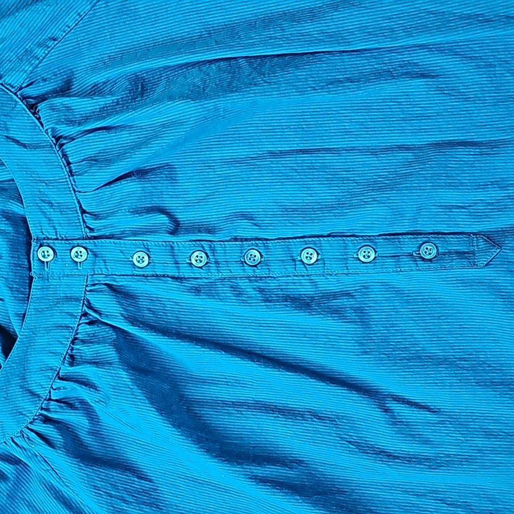Top - Picture 5 of 16